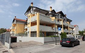 San Pietro D'Orio Apartment